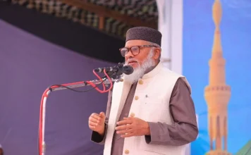 ধর্মের অপব্যাখ্যা করে বিশৃঙ্খলা তৈরির সুযোগ কাউকে দেওয়া হবে না : ধর্ম উপদেষ্টা বৃহস্পতিবার বরিশালে ঐতিহাসিক চরমোনাই বার্ষিক ওয়াজ মাহফিলে ধর্ম উপদেষ্টা ড. আ ফ ম খালিদ হোসেন। ছবি : পিআইডি