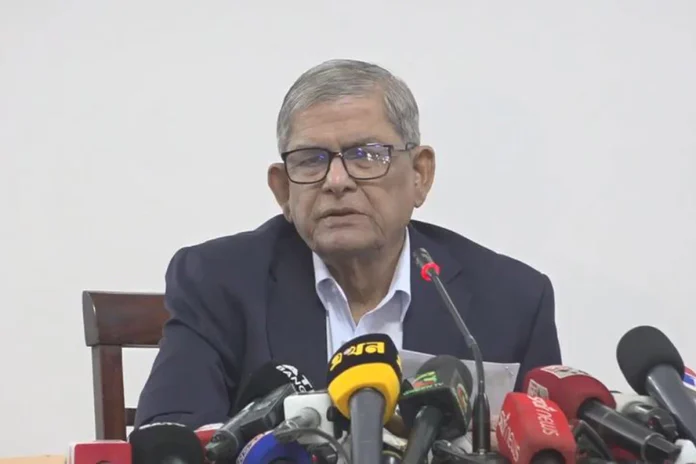 সংবাদ সম্মেলনে প্রার্থীদের নাম ঘোষণা করেন বিএনপি মহাসচিব মির্জা ফখরুল ইসলাম আলমগীর।